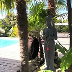 Le Jardin Des Portes Frühstückspension