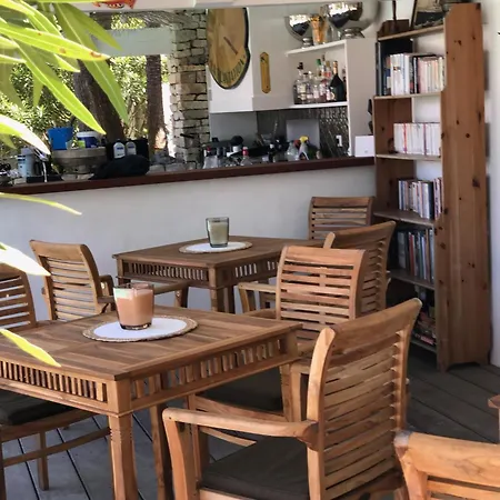 Couette-café Le Jardin Des Portes Les Portes-en-Re