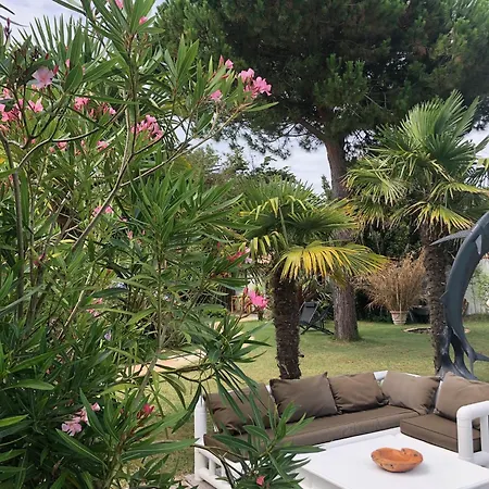 Alojamento de Acomodação e Pequeno-almoço Le Jardin Des Portes