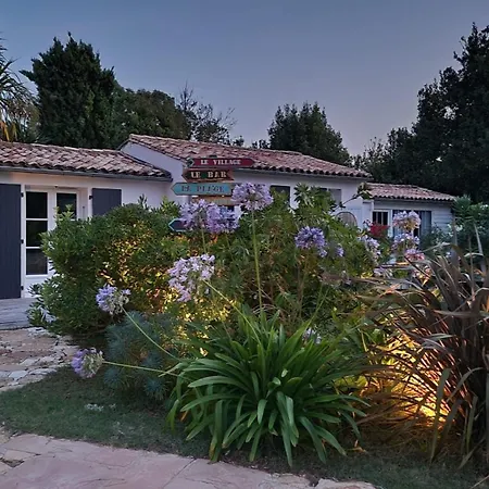 Le Jardin Des Portes Alojamento de Acomodação e Pequeno-almoço Les Portes-en-Re