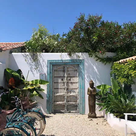 Le Jardin Des Portes