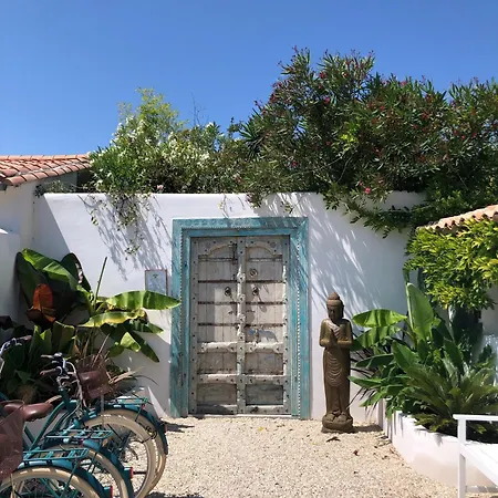 Le Jardin Des Portes