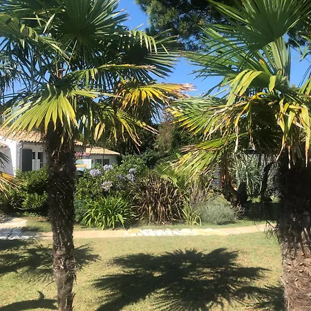 Alojamento de Acomodação e Pequeno-almoço Le Jardin Des Portes