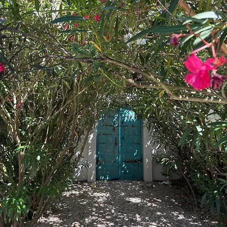 Le Jardin Des Portes Frühstückspension 4*